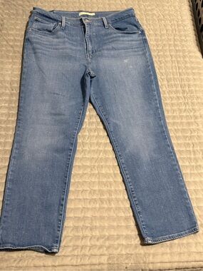 Levi’s 724 High Rise Straight Crop- Light Blue Straight-Leg Jeans